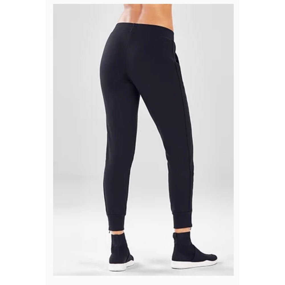 Fabletics - Carrigan Jogger - Black - Size Small